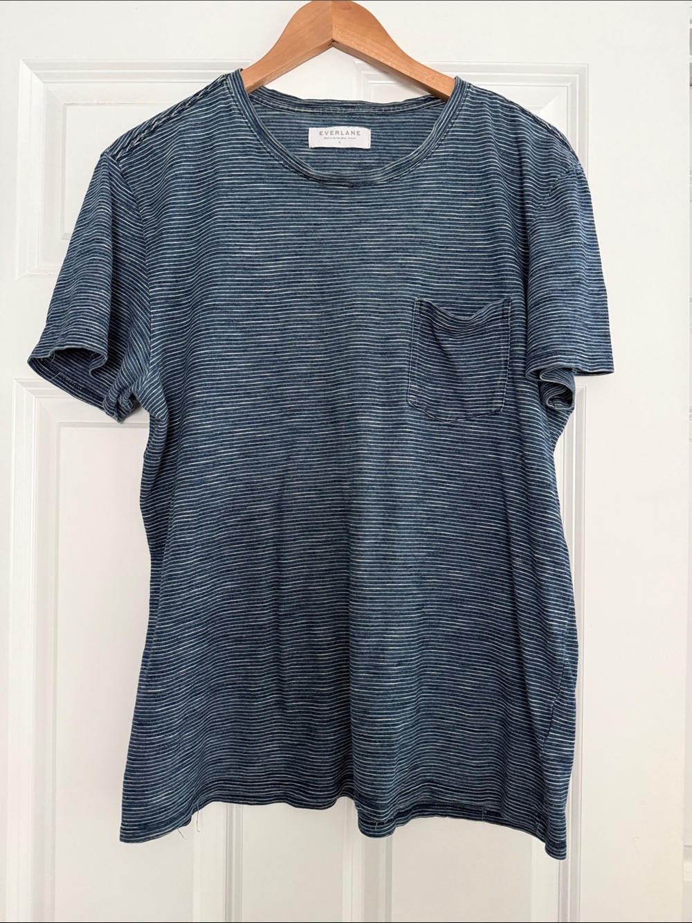 Everlane Navy and White Stripe Pocket Cotton Tee Mens Large